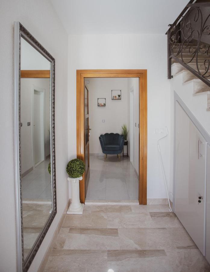 Villa Luxury house Lucija à Dugi Rat Extérieur photo